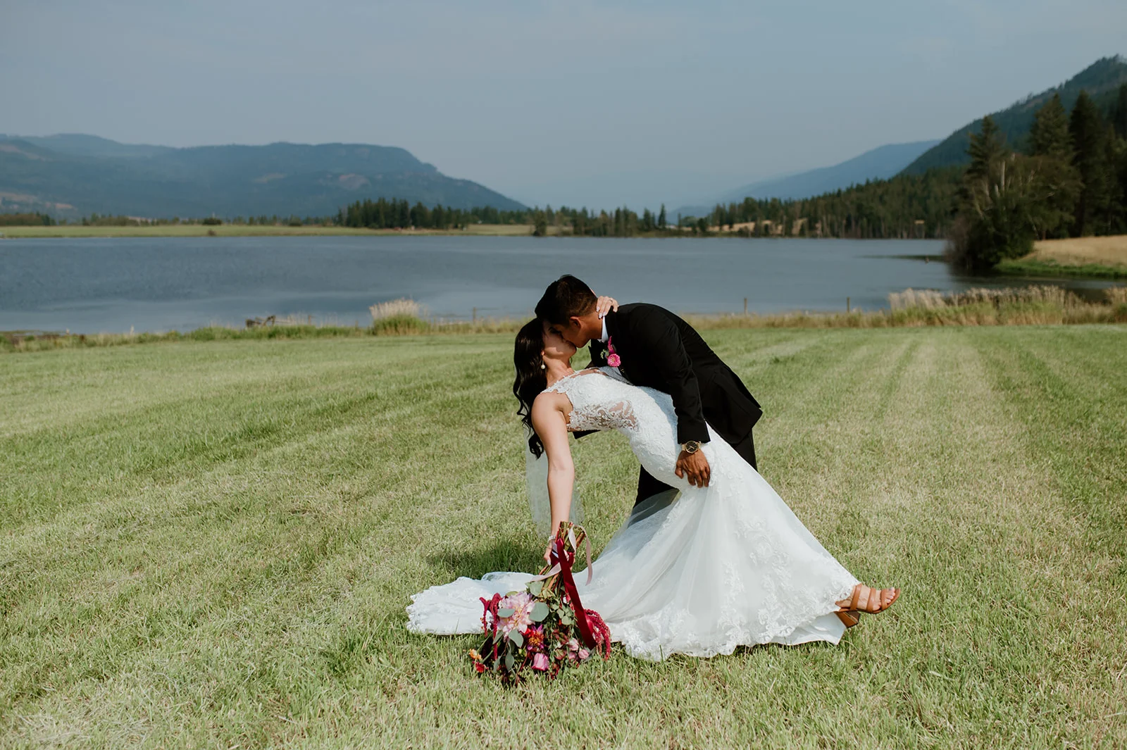 Airwaves Music Danielle Deejay Wedding – 8 Unique Wedding Ideas – Maylies Lang Photography Airwaves Music Danielle Deejay Wedding - 8 Unique Wedding Ideas - Maylies Lang Photography