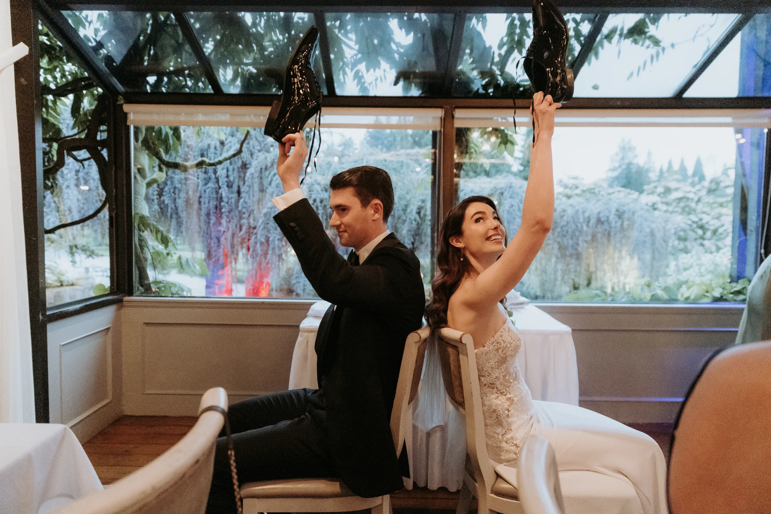 Airwaves Music - Ellie and Alan - Lumina Photography