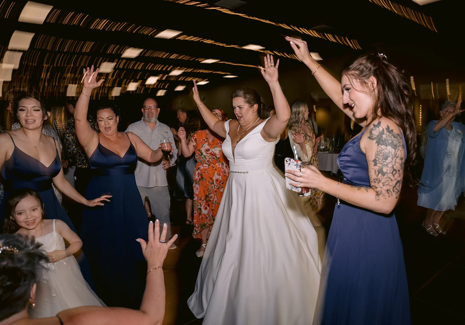 Airwaves Music Penticton Party DJ - Kelsey & Kurt - Mindful Studio Photography