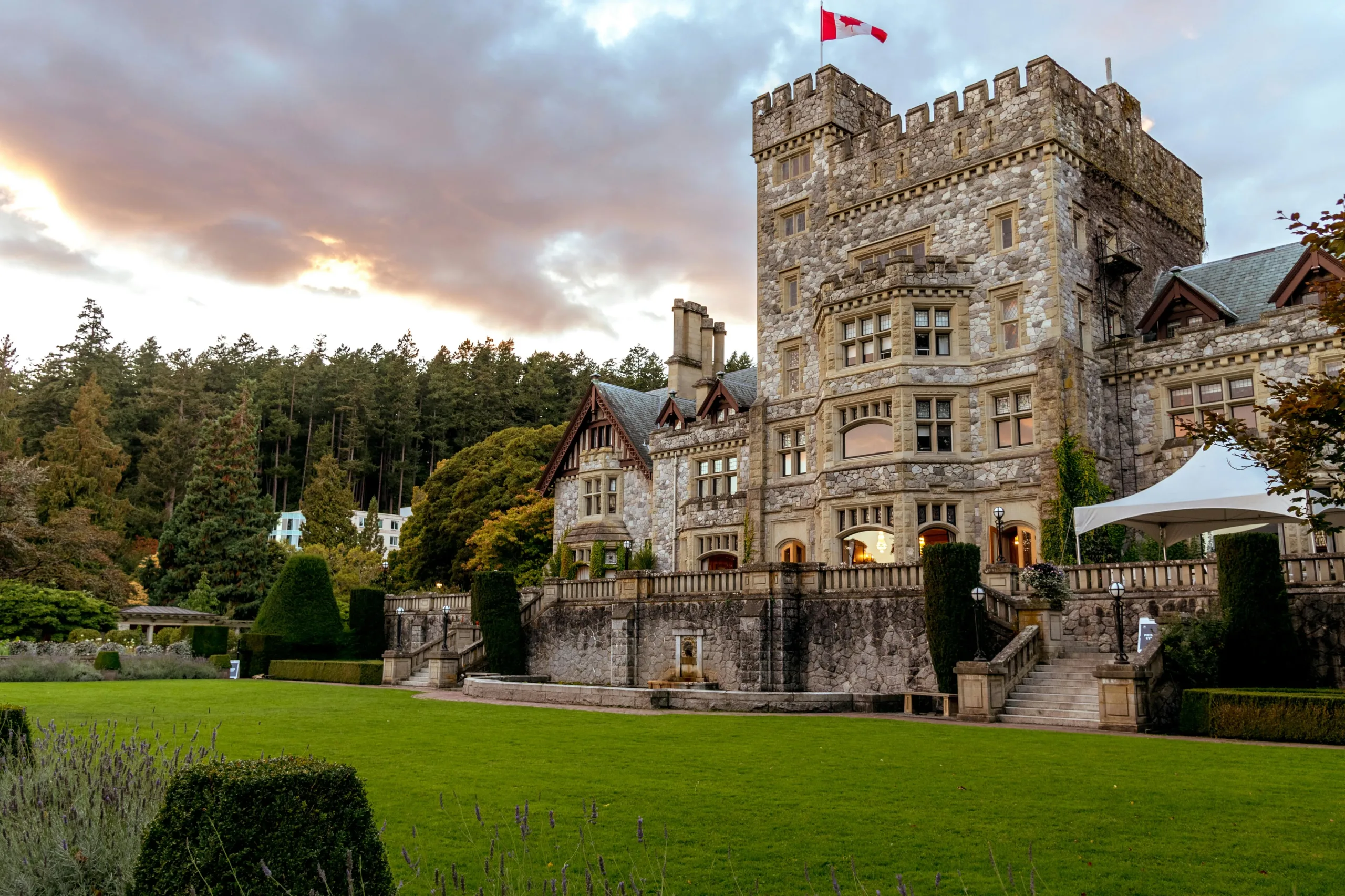Airwaves Music Victoria Wedding Venue - Hatley Park - Photo by Vlad Vasnetsov