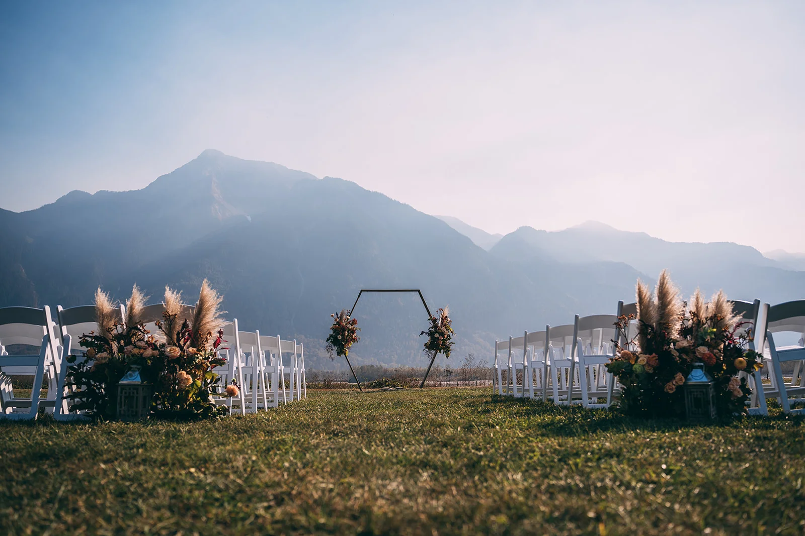 Airwaves Music Wedding Venue - Fraser River Lodge - The Macleans Photography