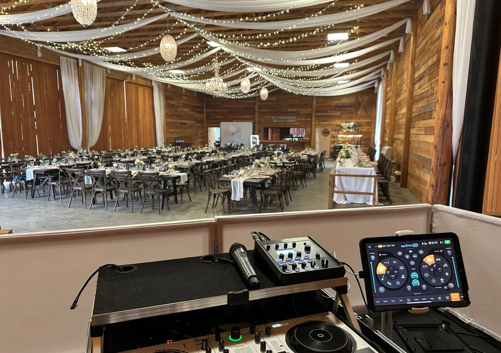 Airwaves Music DJs - Microphone Access for Speeches