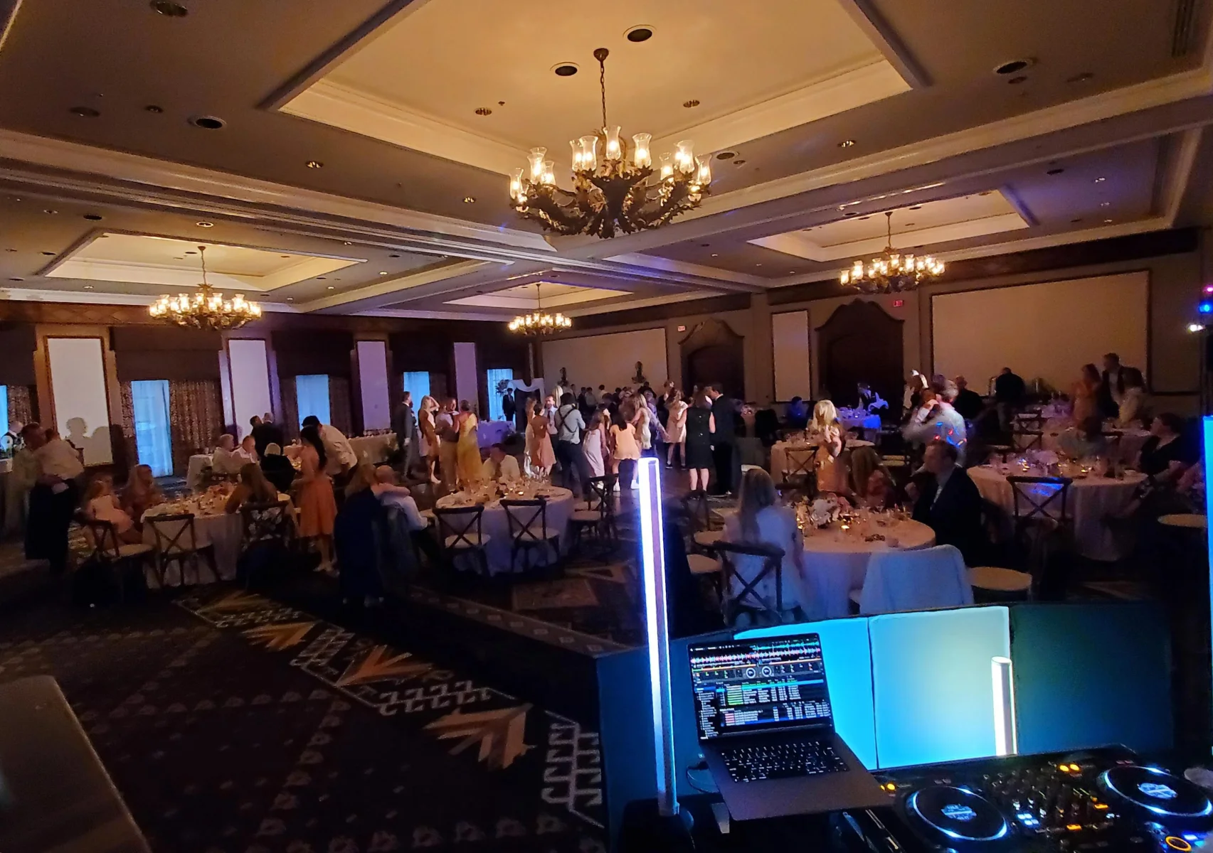 Airwaves Music Wedding DJs – Reputation and Trustworthiness Airwaves Music Wedding DJs - Reputation and Trustworthiness