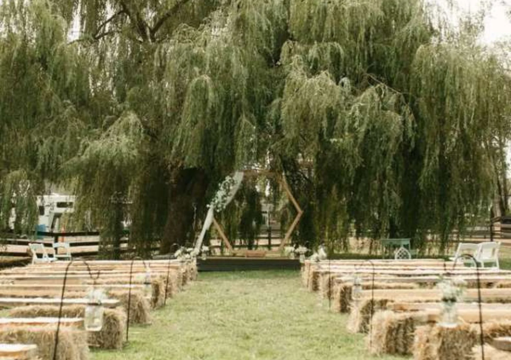 Willow Lake Farm & Stables